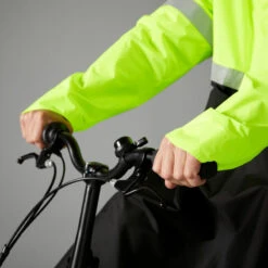 BTWIN PONCHO PLUIE VISIBILITE JOUR NUIT 560 NOIR JAUNE FLUO -Shimano Soldes Boutique poncho pluie visibilite jour nuit 560 noir jaune fluo 4